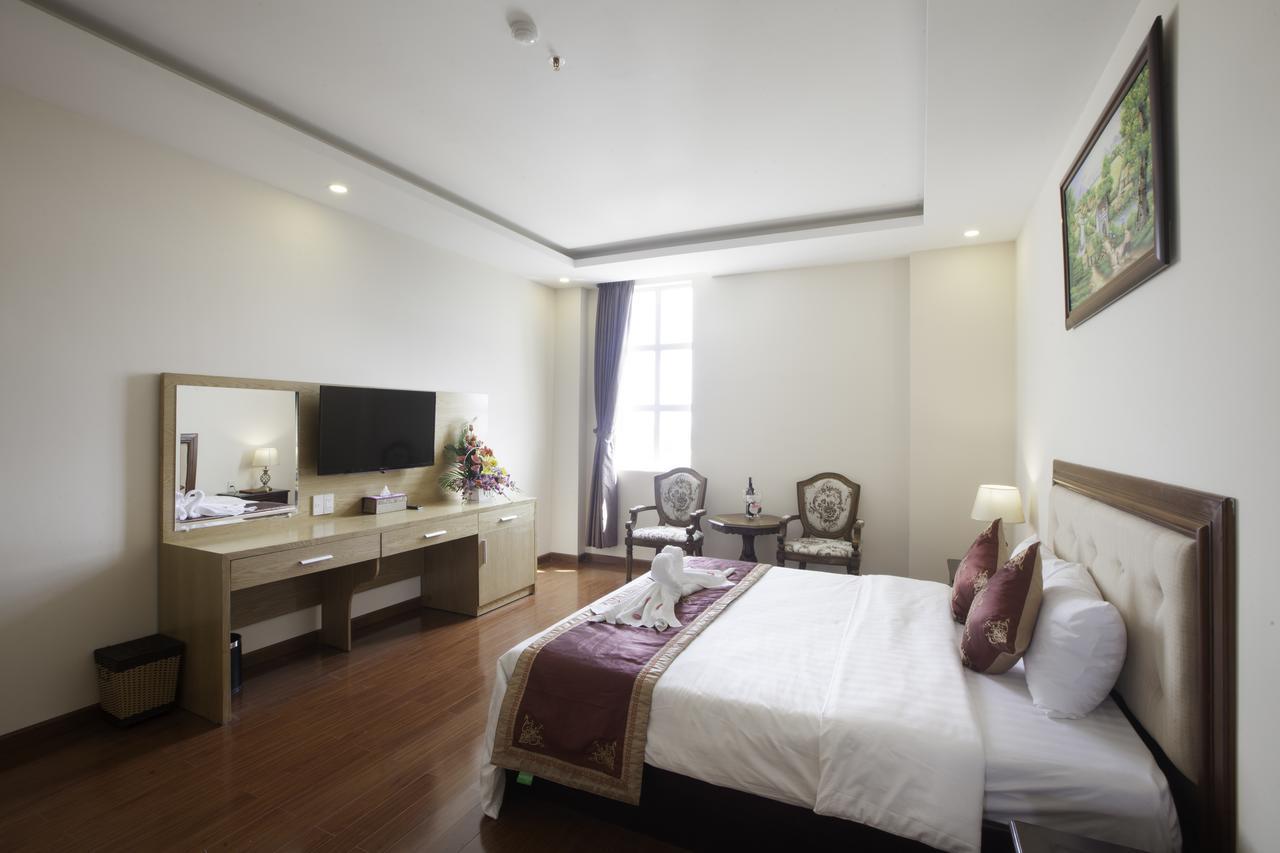 Khanh Linh Hotel Pleiku Eksteriør bilde