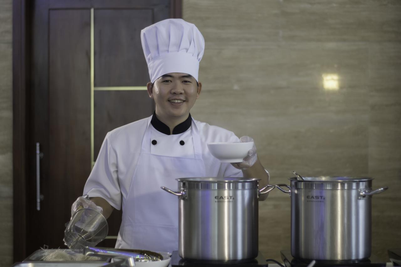 Khanh Linh Hotel Pleiku Eksteriør bilde