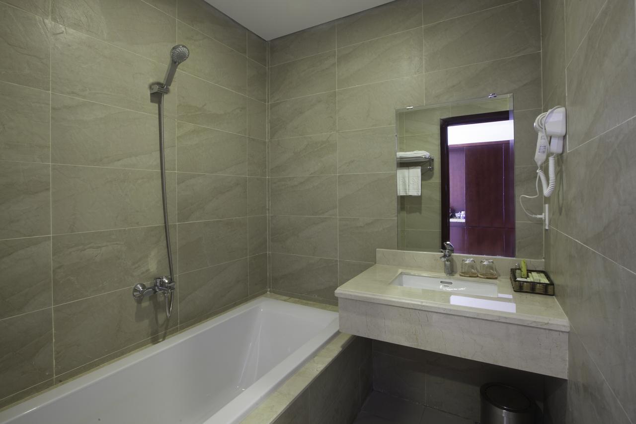 Khanh Linh Hotel Pleiku Eksteriør bilde