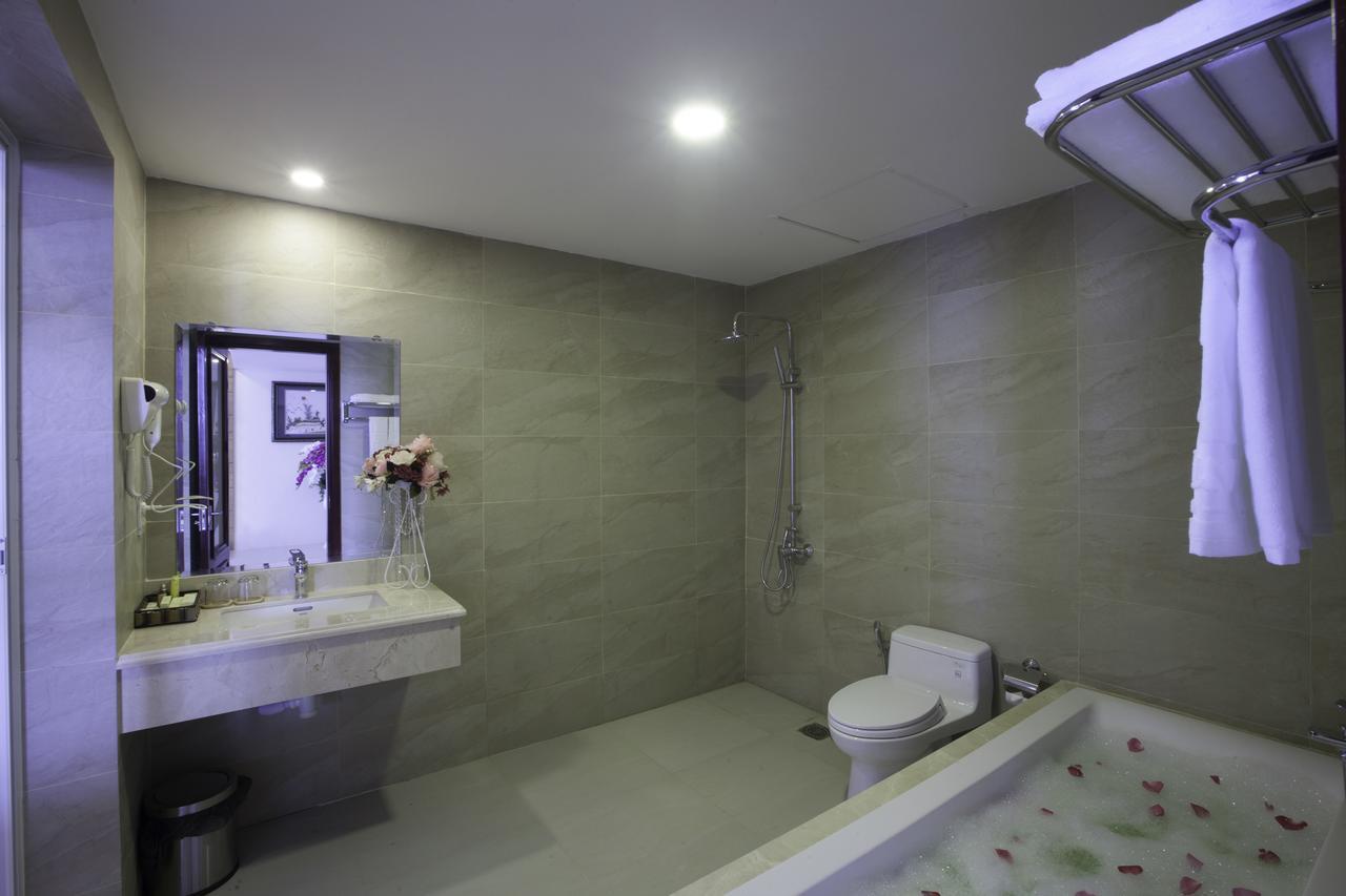 Khanh Linh Hotel Pleiku Eksteriør bilde