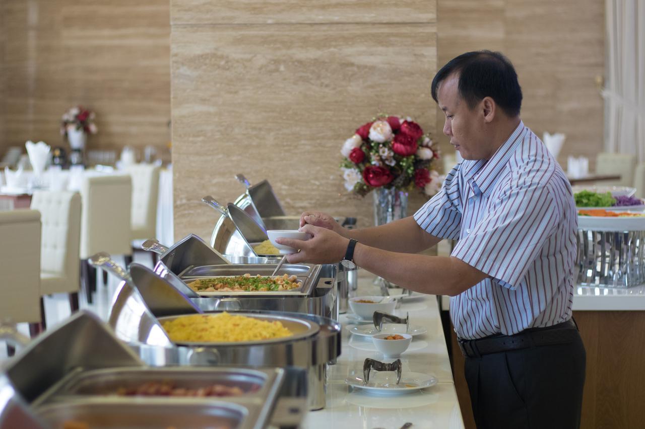 Khanh Linh Hotel Pleiku Eksteriør bilde