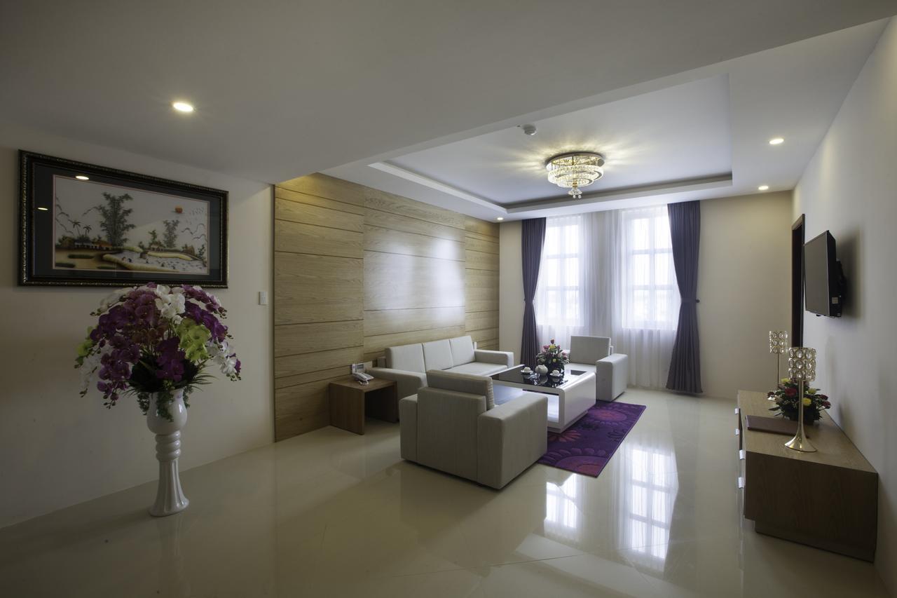 Khanh Linh Hotel Pleiku Eksteriør bilde